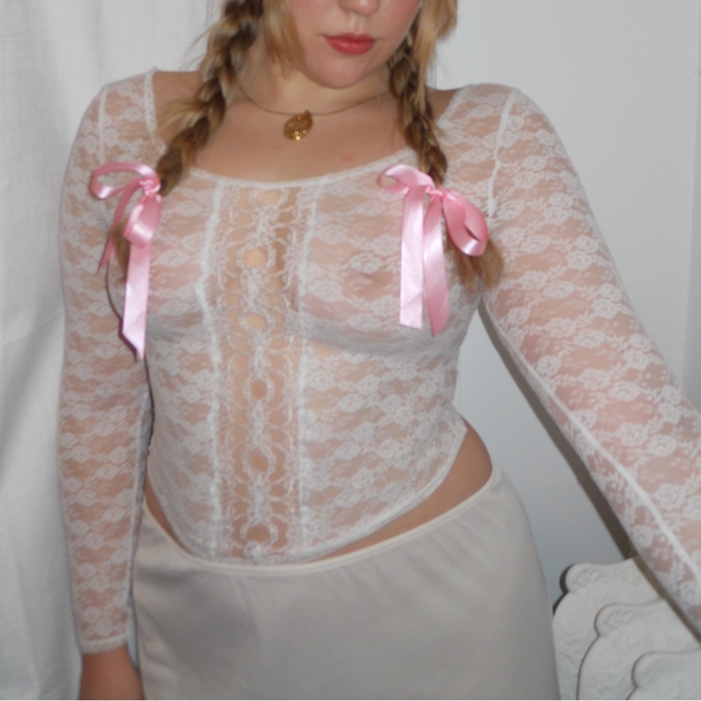 brandy melville lace white long sleeve top